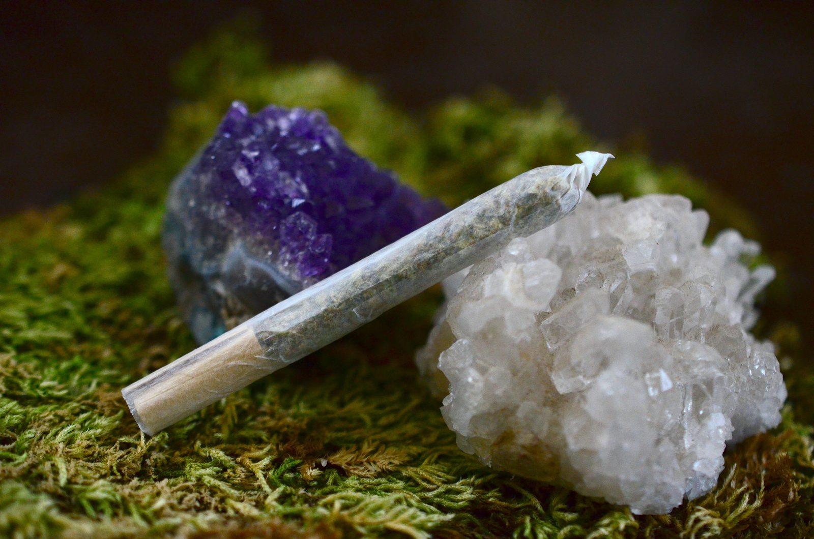 What Is a Pre-Roll Joint? Definition, Types and How to Choose